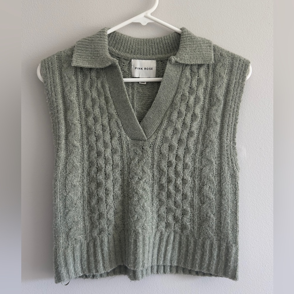 Pink Rose Women's V-Neck Cable Knit Sweater - Sage
